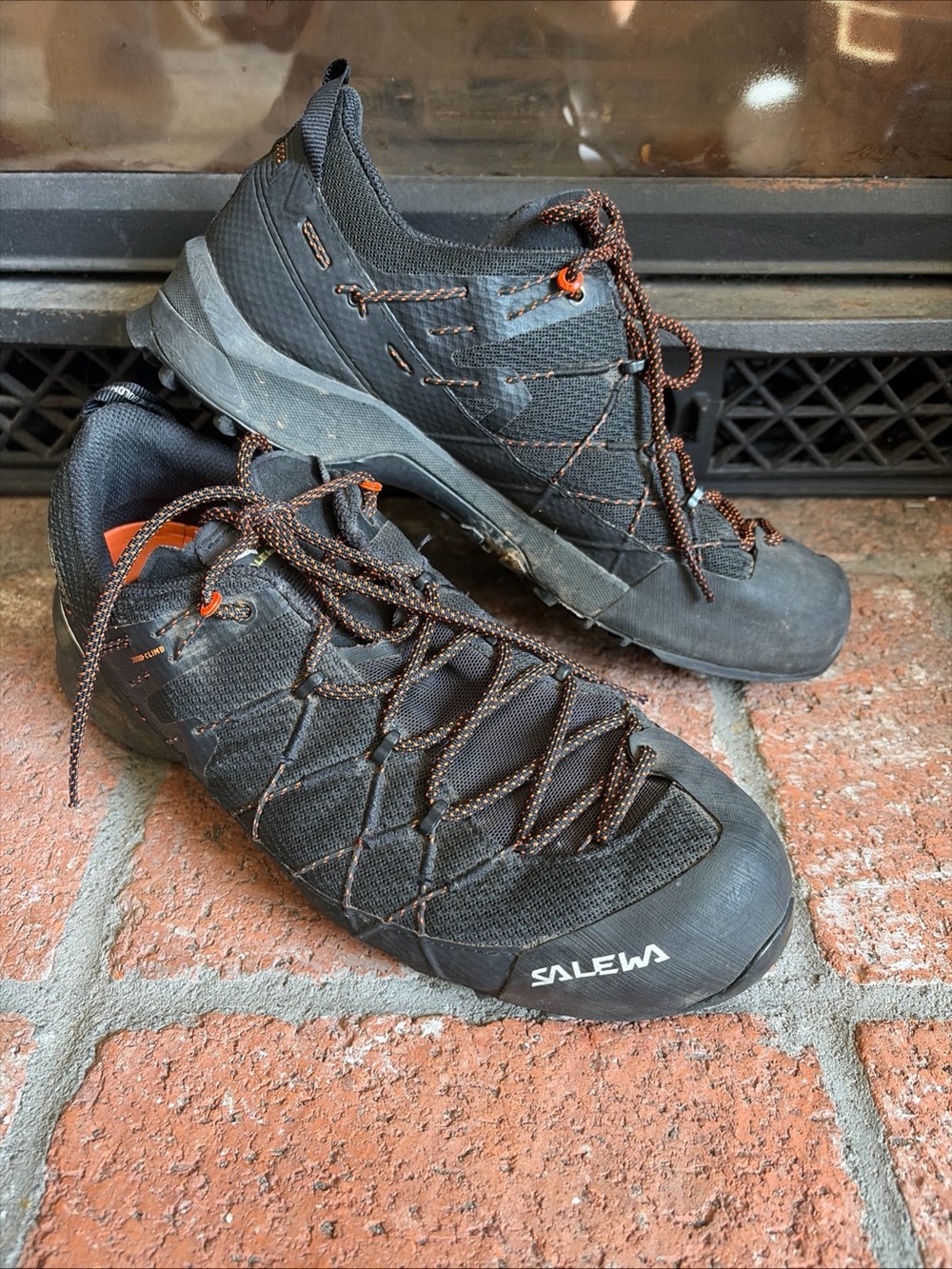 Salewa Wildfire 2 Men's Black Athletic Hiking Shoes SZ 9.5 EU 42.5